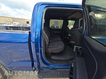 2022 Ford F-150 XLT Crew Cab Medium Bed - miniatura 13