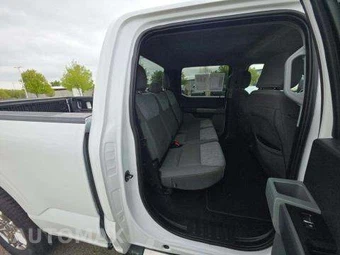 2022 Ford F-150 XLT Crew Cab Medium Bed - miniatura 17