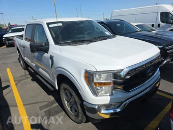 2022 Ford F-150 XLT Crew Cab Medium Bed - miniatura 3