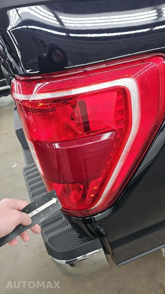 2022 Ford F-150 XLT Crew Cab Medium Bed - miniatura 22