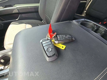 2022 Ford F-150 XLT Crew Cab Short Bed - miniatura 8