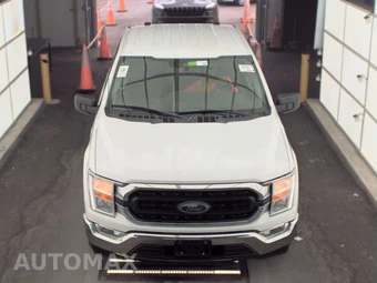 2022 Ford F-150 XLT Extended Cab Medium Bed w/Rear Doors - miniatura 2