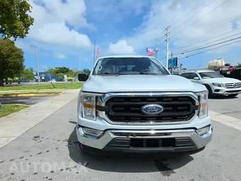 2022 Ford F-150 XLT Extended Cab Medium Bed w/Rear Doors - miniatura 2