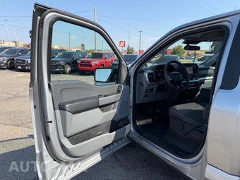 2022 Ford F-150 XLT Regular Cab Medium Bed - miniatura 11