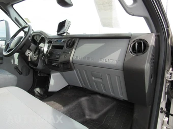 2022 Ford F-650 XL - miniatura 16