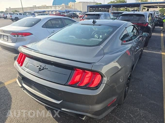 2022 Ford Mustang EcoBoost Coupe - miniatura 4