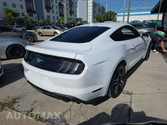 2022 Ford Mustang EcoBoost Premium Coupe - miniatura 3
