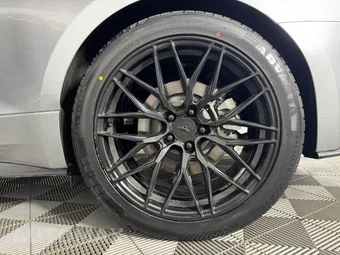2022 Ford Mustang GT Coupe - miniatura 36
