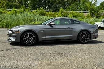 2022 Ford Mustang GT Coupe - miniatura 11