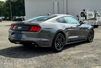 2022 Ford Mustang GT Coupe - miniatura 8