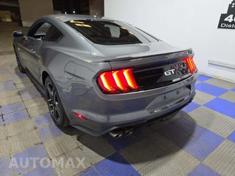 2022 Ford Mustang GT Premium Coupe - miniatura 2