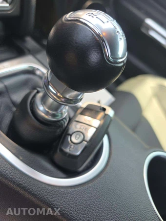 2022 Ford Mustang GT Premium Coupe - miniatura 8