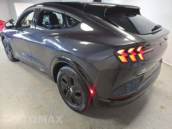 2022 Ford Mustang Mach-E California Route 1 - miniatura 2