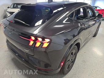 2022 Ford Mustang Mach-E California Route 1 - miniatura 3
