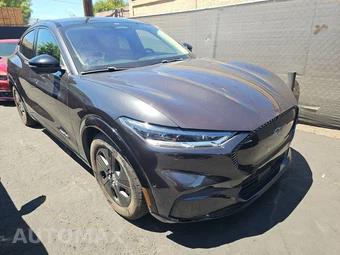 2022 Ford Mustang Mach-E California Route 1 - miniatura 3