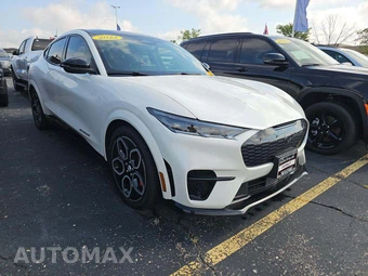 2022 Ford Mustang Mach-E GT - miniatura 4