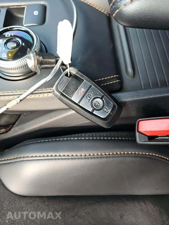 2022 Ford Mustang Mach-E GT - miniatura 8