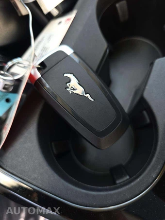 2022 Ford Mustang Mach-E Premium - miniatura 8