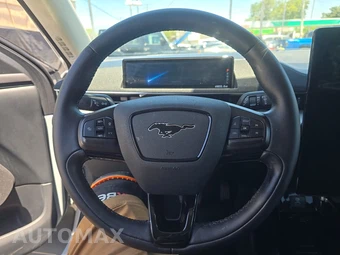 2022 Ford Mustang Mach-E Select - miniatura 10