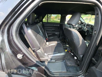 2022 Ford Police Interceptor Utility – miniatura 16