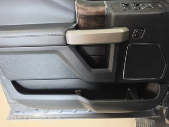 2022 Ford Super Duty F-250 Lariat Crew Cab Long Bed - miniatura 9