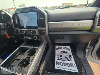 2022 Ford Super Duty F-250 Lariat Crew Cab Long Bed - miniatura 19