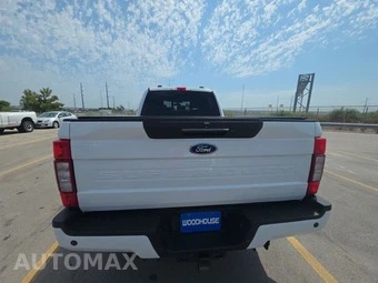 2022 Ford Super Duty F-250 Lariat Crew Cab Medium Bed - miniatura 5