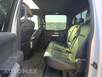 2022 Ford Super Duty F-250 Lariat Crew Cab Medium Bed - miniatura 13