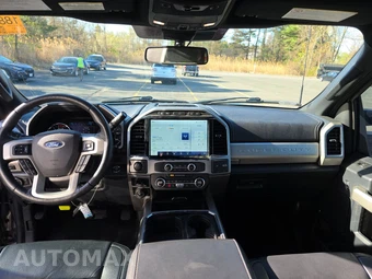2022 Ford Super Duty F-250 Lariat Crew Cab Medium Bed - miniatura 11