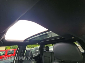 2022 Ford Super Duty F-250 Lariat Crew Cab Medium Bed - miniatura 11