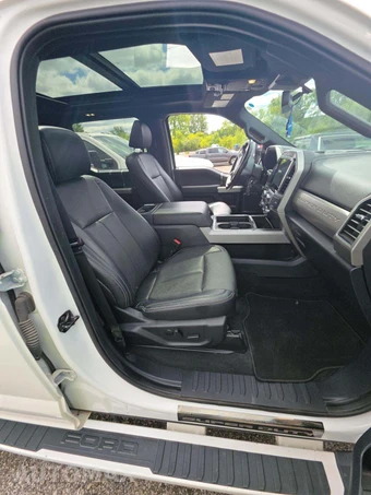 2022 Ford Super Duty F-250 Lariat Crew Cab Medium Bed - miniatura 18
