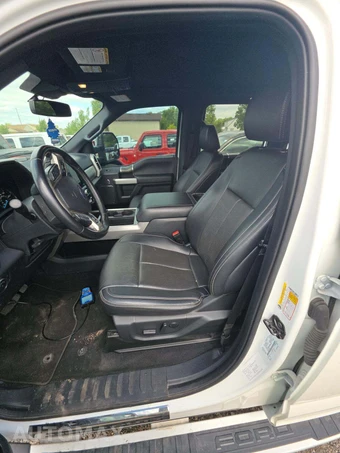 2022 Ford Super Duty F-250 Lariat Crew Cab Medium Bed - miniatura 6