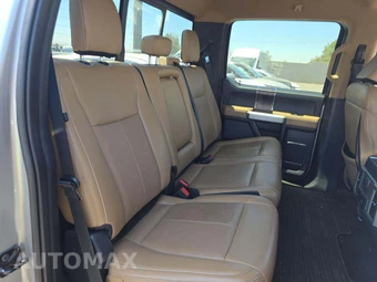 2022 Ford Super Duty F-250 Lariat Crew Cab Medium Bed - miniatura 16
