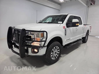 2022 Ford Super Duty F-250 Lariat Crew Cab Medium Bed - miniatura 3