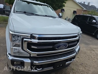 2022 Ford Super Duty F-250 Lariat Crew Cab Medium Bed - miniatura 2
