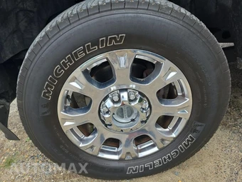 2022 Ford Super Duty F-250 Lariat Crew Cab Medium Bed - miniatura 8