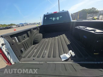 2022 Ford Super Duty F-250 Lariat Crew Cab Medium Bed - miniatura 16
