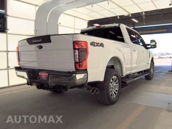 2022 Ford Super Duty F-250 Lariat Crew Cab Medium Bed - miniatura 4