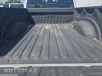 2022 Ford Super Duty F-250 Lariat Crew Cab Medium Bed - miniatura 16
