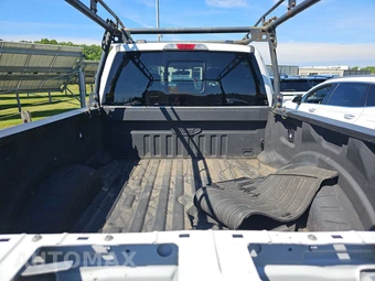 2022 Ford Super Duty F-250 Lariat Crew Cab Medium Bed - miniatura 16