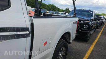 2022 Ford Super Duty F-250 Lariat Crew Cab Medium Bed - miniatura 33