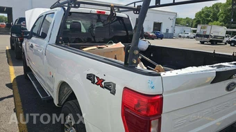 2022 Ford Super Duty F-250 Lariat Crew Cab Medium Bed - miniatura 42