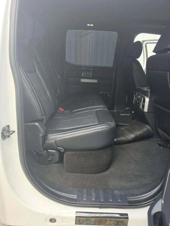 2022 Ford Super Duty F-250 Lariat Crew Cab Medium Bed - miniatura 13