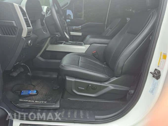 2022 Ford Super Duty F-250 Lariat Crew Cab Medium Bed - miniatura 3