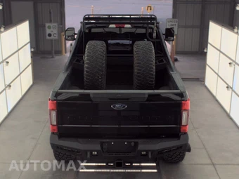 2022 Ford Super Duty F-250 Lariat Crew Cab Medium Bed - miniatura 5