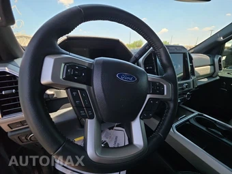 2022 Ford Super Duty F-250 Lariat Crew Cab Medium Bed - miniatura 10