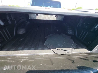 2022 Ford Super Duty F-250 Lariat Crew Cab Medium Bed - miniatura 16