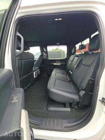 2022 Ford Super Duty F-250 Lariat Crew Cab Medium Bed - miniatura 12