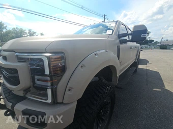 2022 Ford Super Duty F-250 Lariat Crew Cab Medium Bed