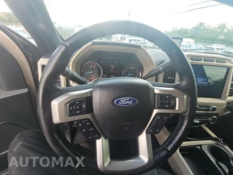 2022 Ford Super Duty F-250 Lariat Crew Cab Medium Bed - miniatura 10